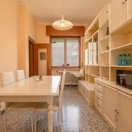 Attico Vintage 10min Da Arena Apartamento