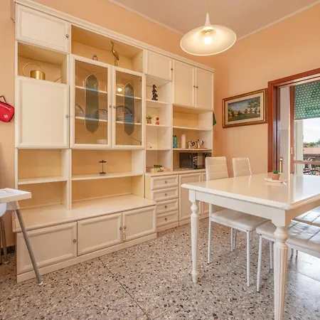 Appartamento Attico Vintage 10min Da Arena